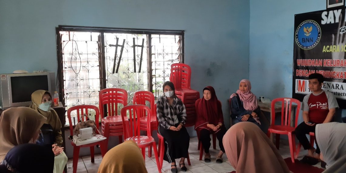 Tim Pengabdian Masyarakat Psikologi UB Inisiasi Kelompok Lampion Berdaya